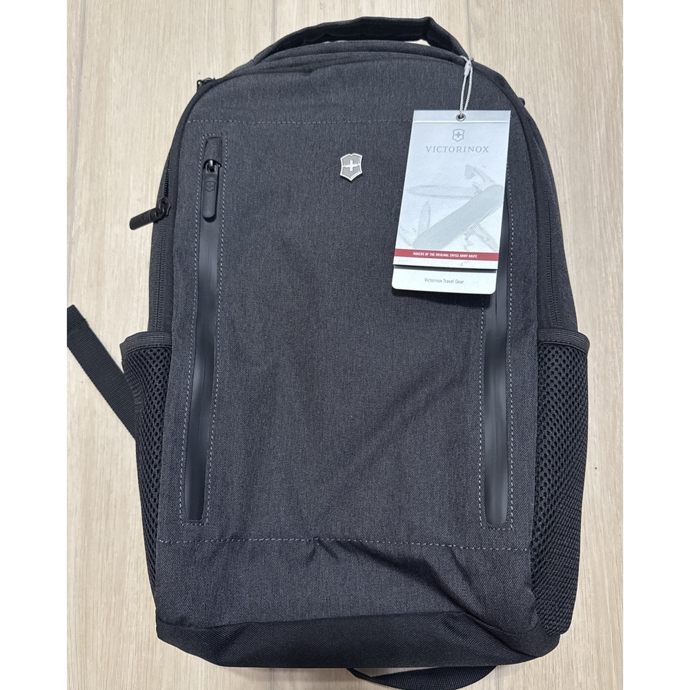 NEW Victorinox Journey Crossing 16" Laptop Backpack - Grey (19" x 12" x 7")